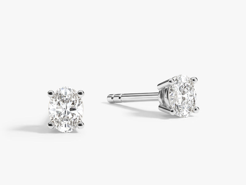 Oval Cut Stud Earrings (0.25 ct tw)