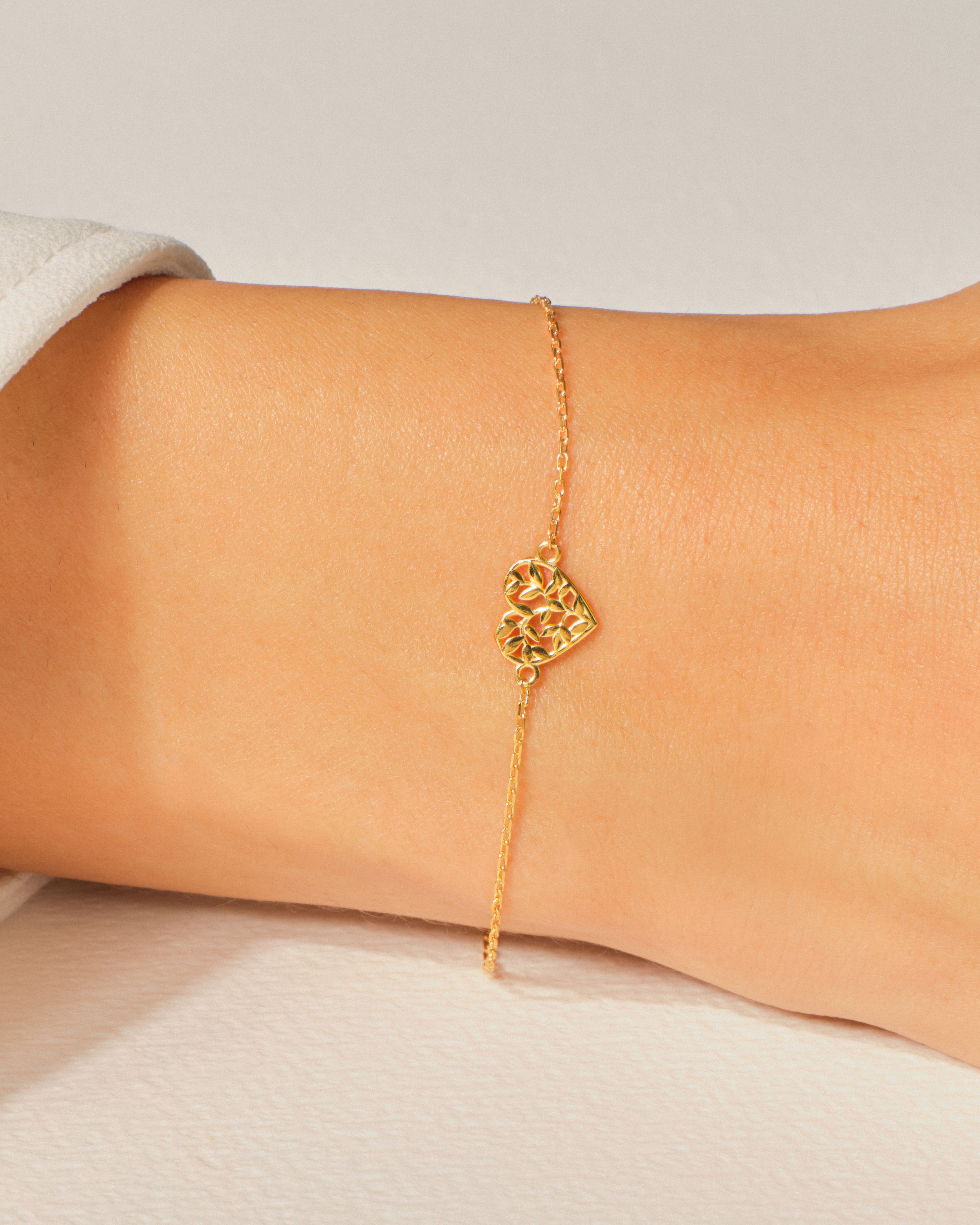 Heart Shaped Leaf Bracelet