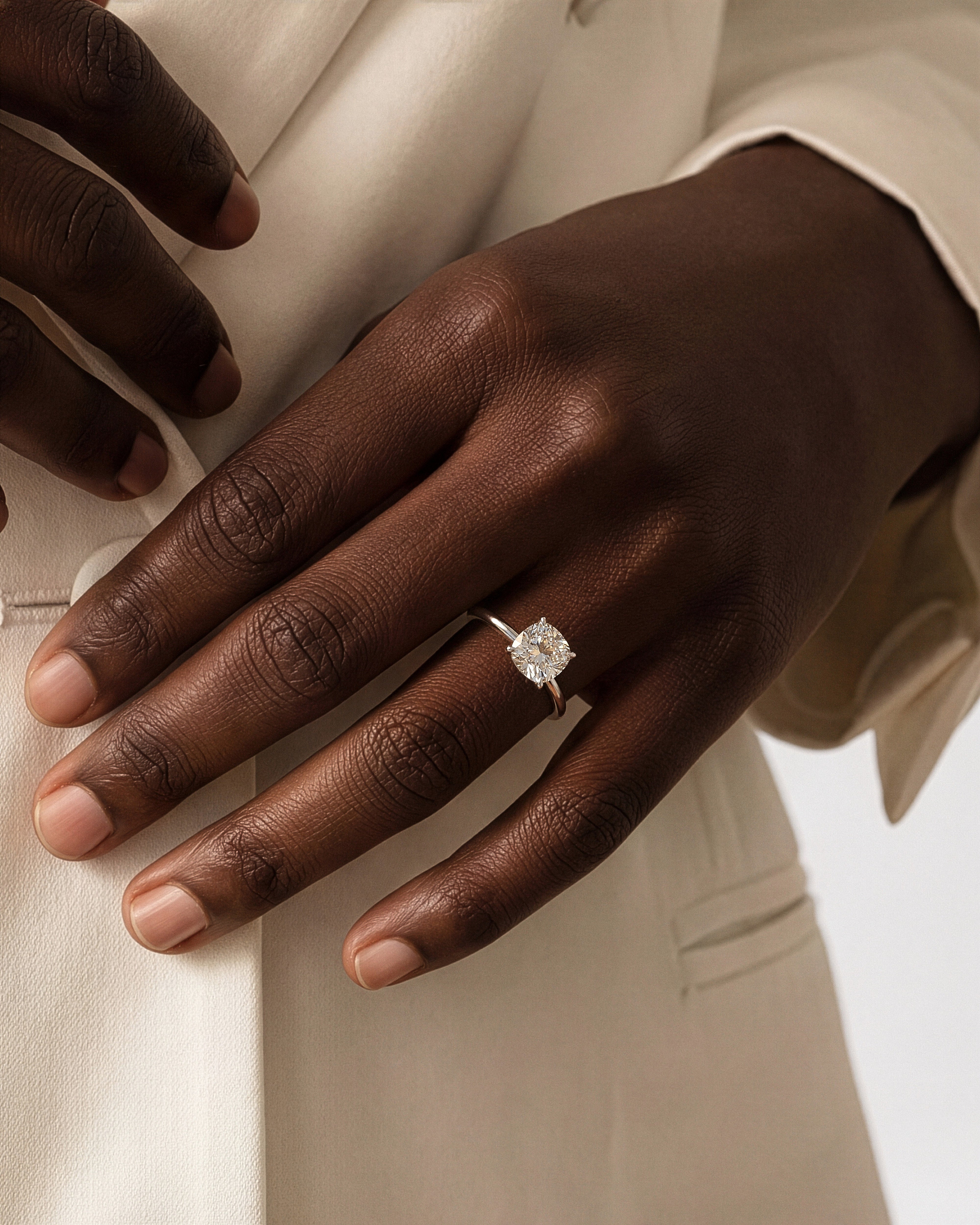Cushion Cut Solitaire Moissanite Engagement Ring (2.00 CT)