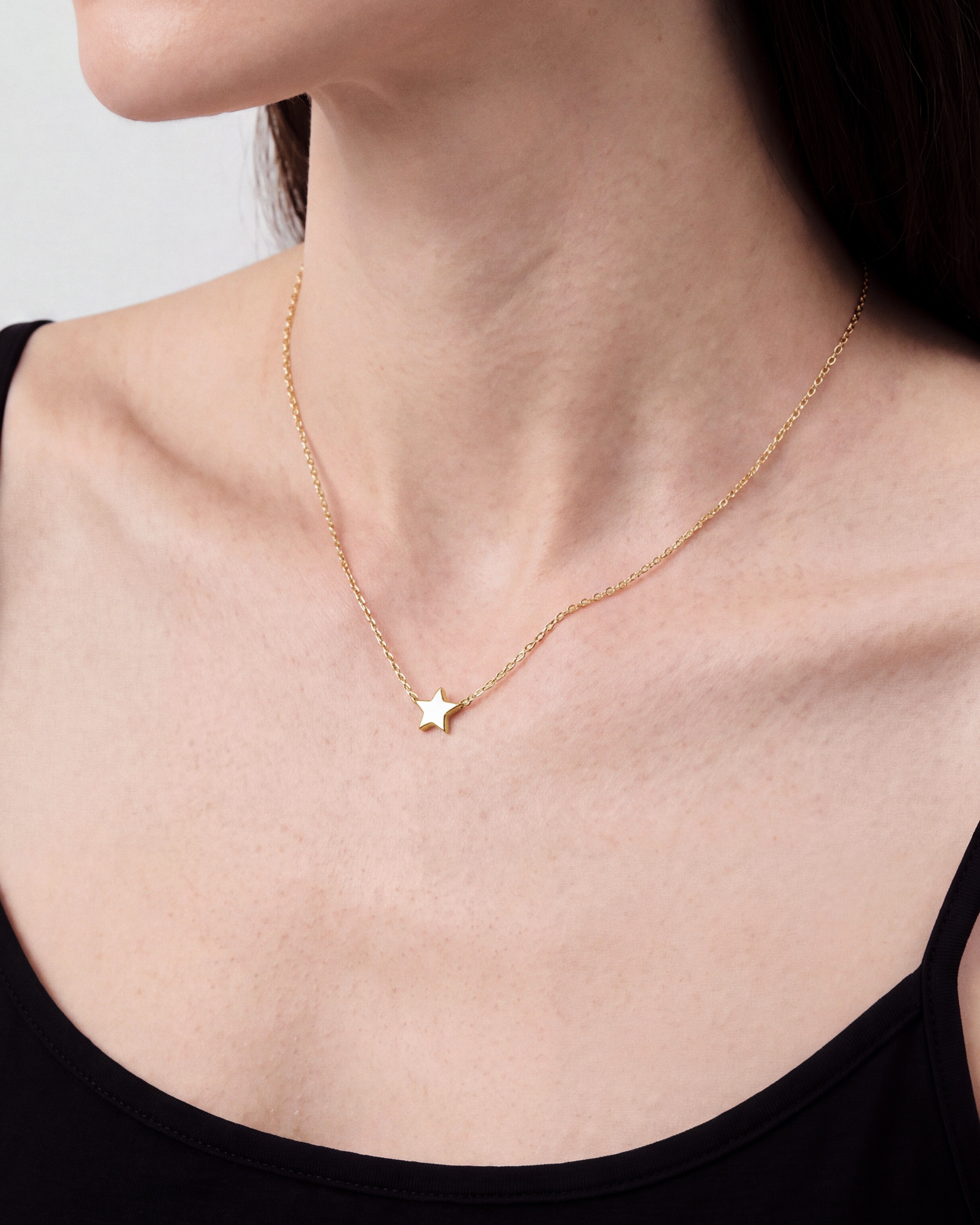 Plain Star Necklace