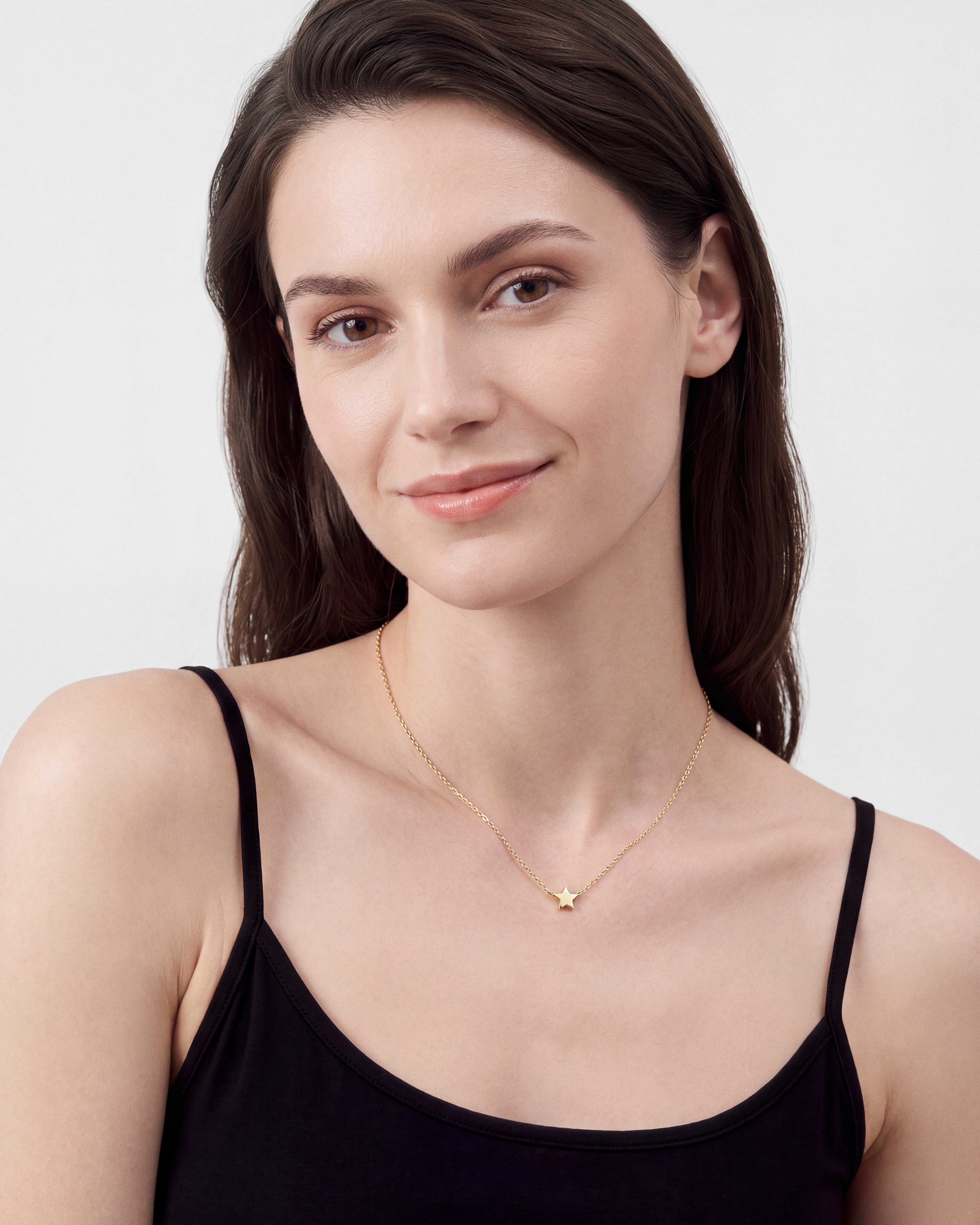Plain Star Necklace