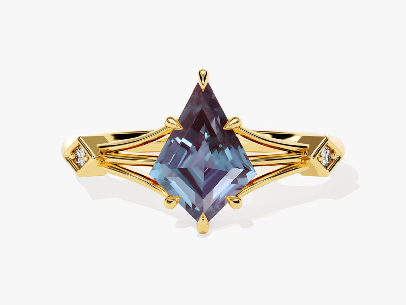 Gold ring with kite-cut alexandrite and diamonds